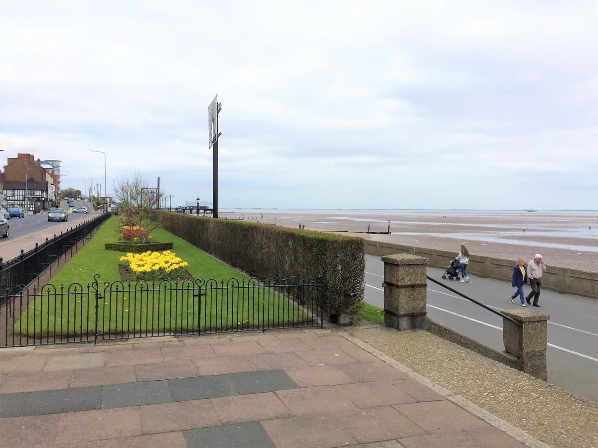 Lovely Sea Front House In Cleethorpes - Sleeps 6 Екстериор снимка