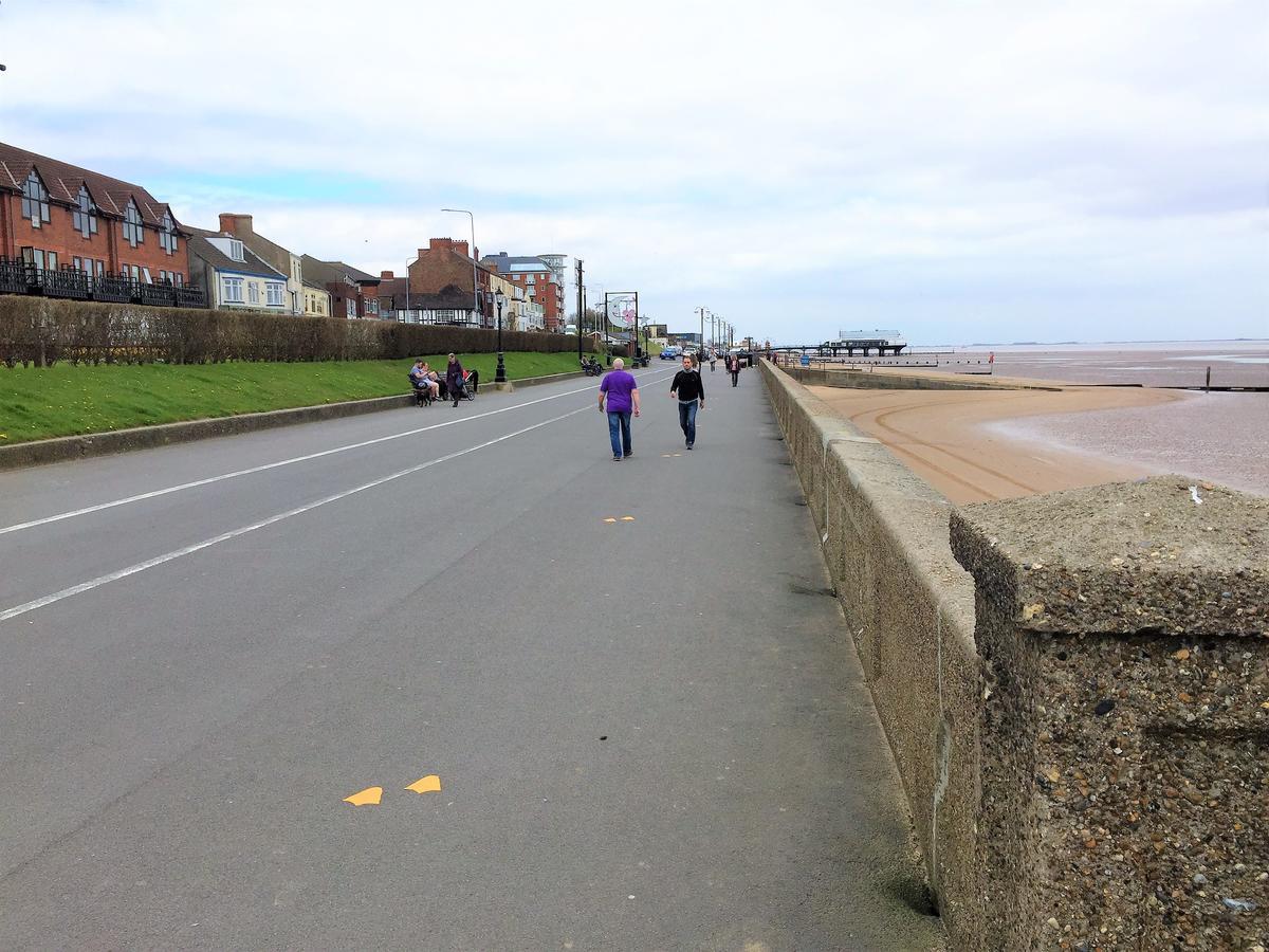 Lovely Sea Front House In Cleethorpes - Sleeps 6 Екстериор снимка